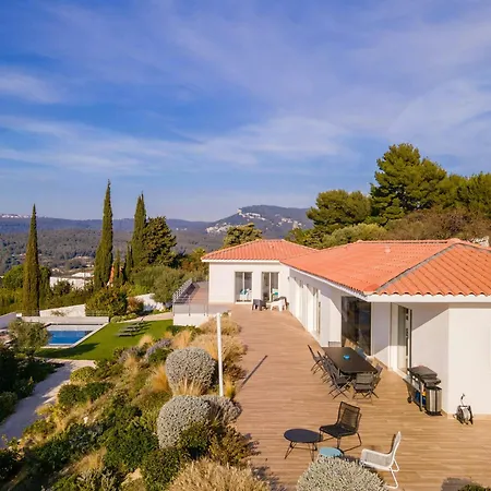 Modern In With Beautiful View